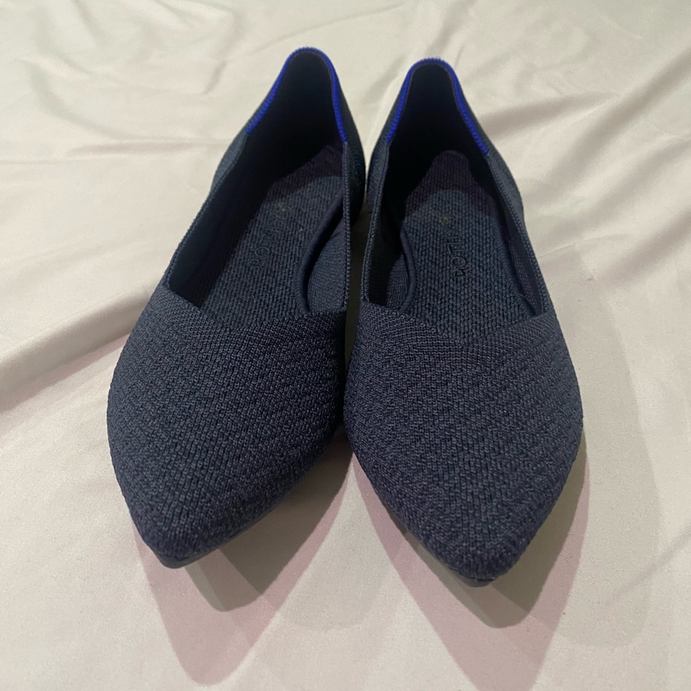 Navy blue Rothy’s size 8